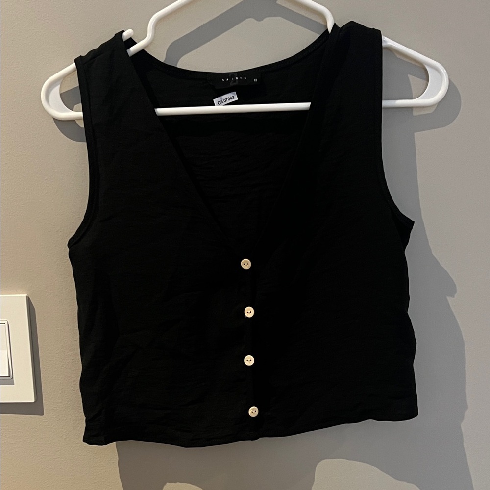Elegant Black Button-Front Crop Top
